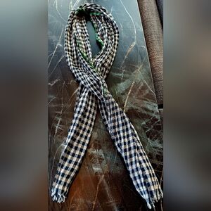 Elegant Checkered Navy and White Women's Scarf